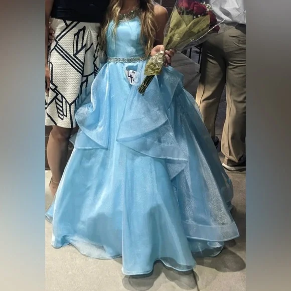 Pageant Dress - Picture 5 of 7